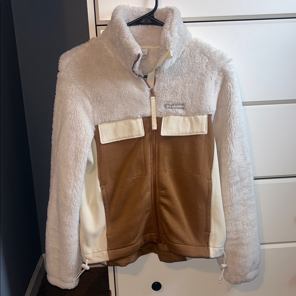 Columbia Two-Tone Fleece Jacket in Cream and Brown